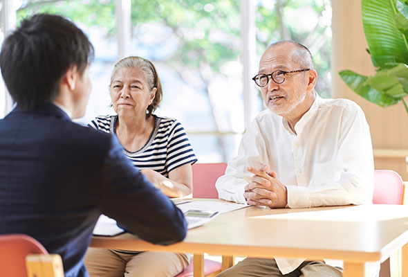 相続する不動産の名義が先々代のままで変更されていない